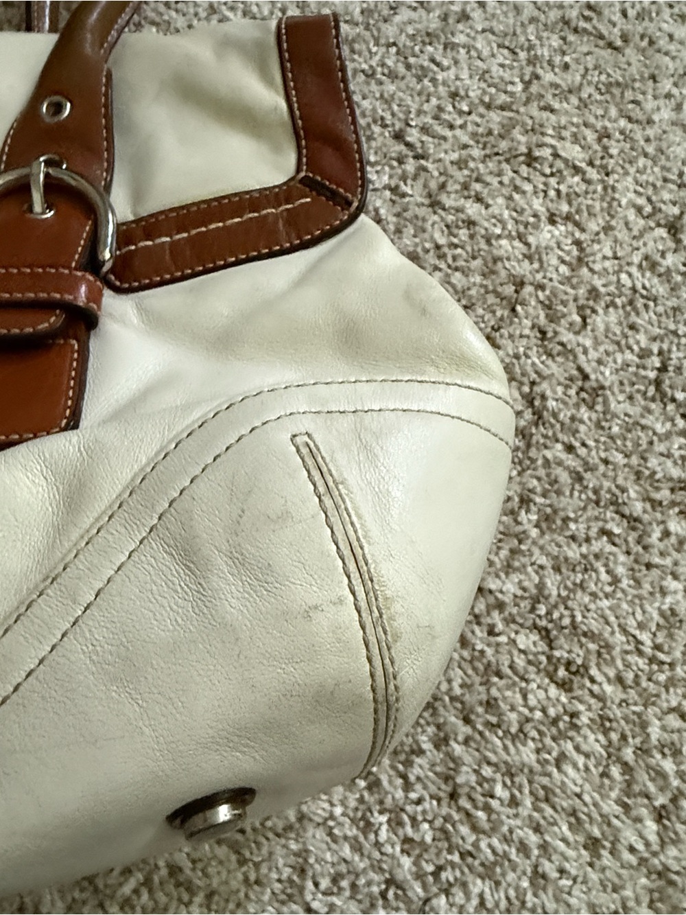 vintage Soho, Coach White and Brown Leather Tote Handbag with matching wallet - Picture 6 of 13